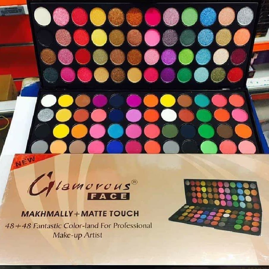 EK Glamorous Makeup 1